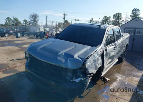 2021 Chevrolet Silverado 1500 4Wd Short Bed Lt Trail Boss z USA, uszkodzony, nr VIN 1GCPYFEL1MZ313184